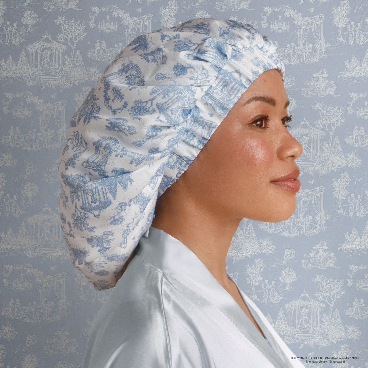 507422-BridgertonxKitsch-BreathableSatinBonnet-GardenToile-Model-3-1280x1280px.jpg