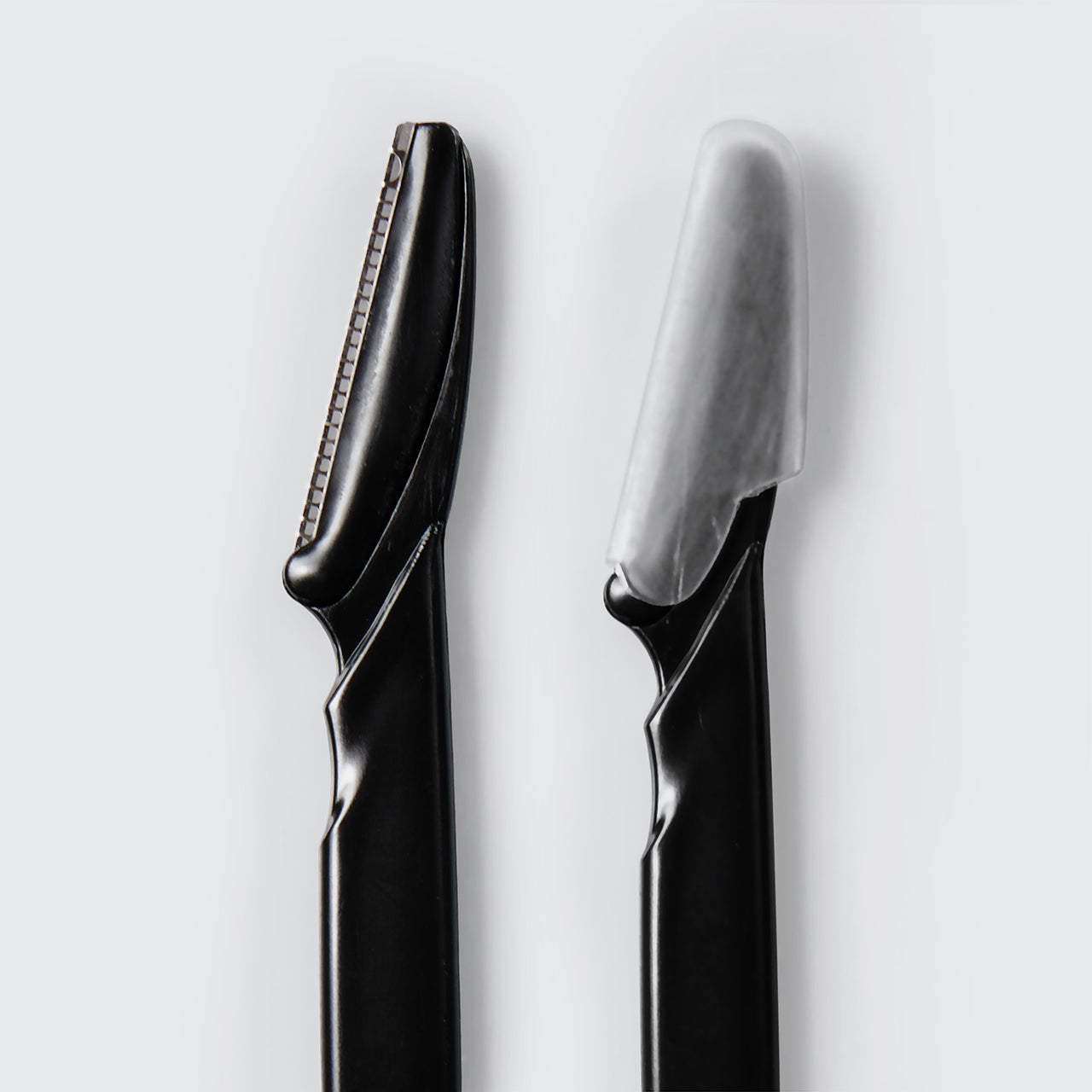 5454-KitschPro-dermaplaner-black-2-1280x1280px.jpg